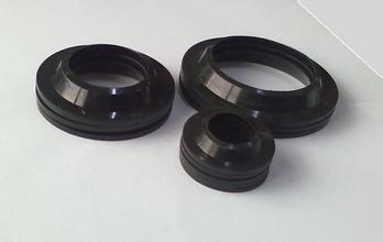 探索上海挖掘机/油缸专用进口聚氨酯油封JB/T6657-93标准及其应用